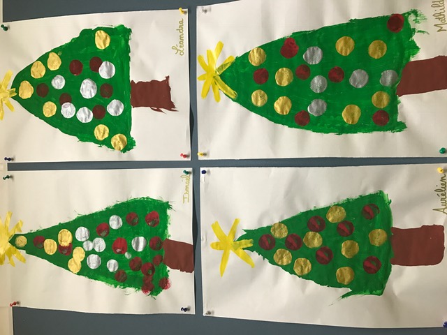 Sapins papier de soie | Deco noel maternelle, Noel maternelle, Cadeaux noel  maternelle